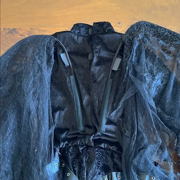 Spirit Halloween | Angel Of Darkness girls costume - Picture 6 of 12